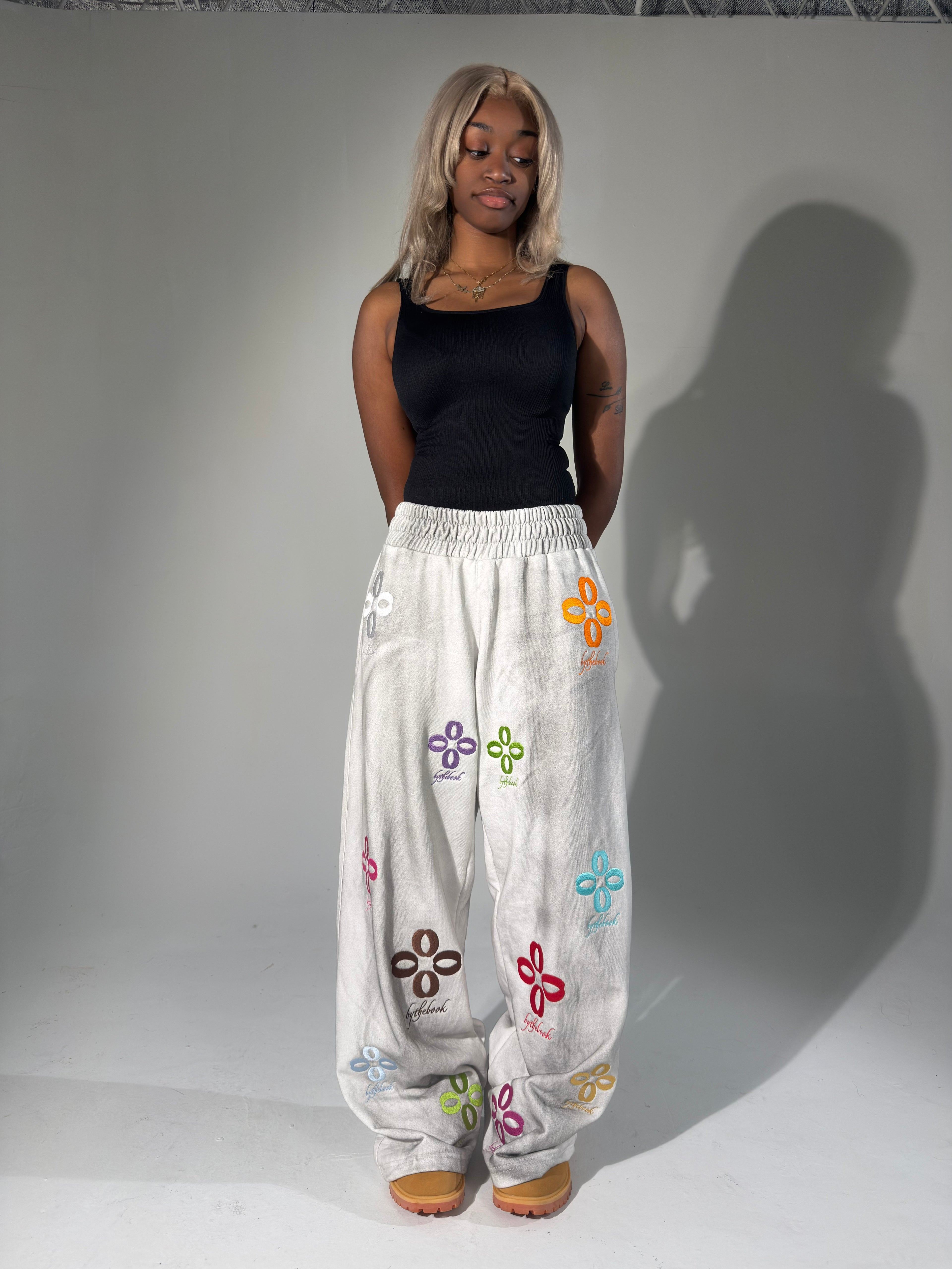 FLORAL SWEATS- WHITE